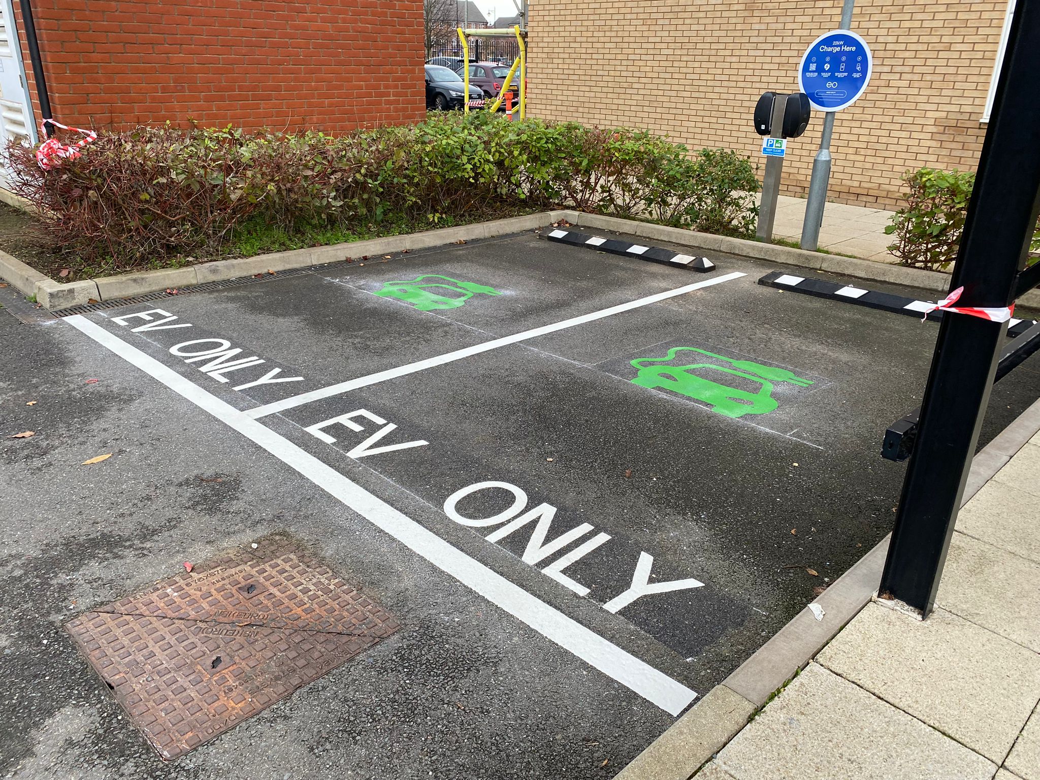 Electric Vehicle Bay Marking Liverpool - Bab Dorothy